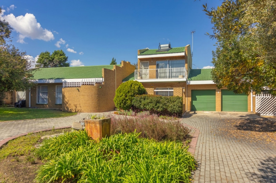 4 Bedroom Property for Sale in Jordania Free State